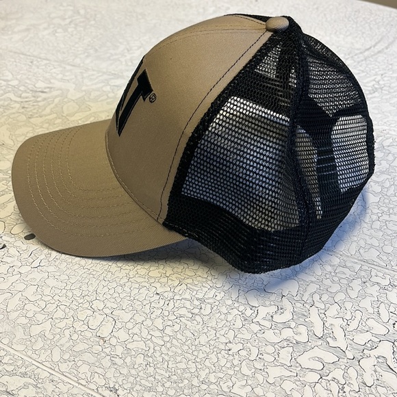 Caterpillar SnapBack Hat - Picture 2 of 5